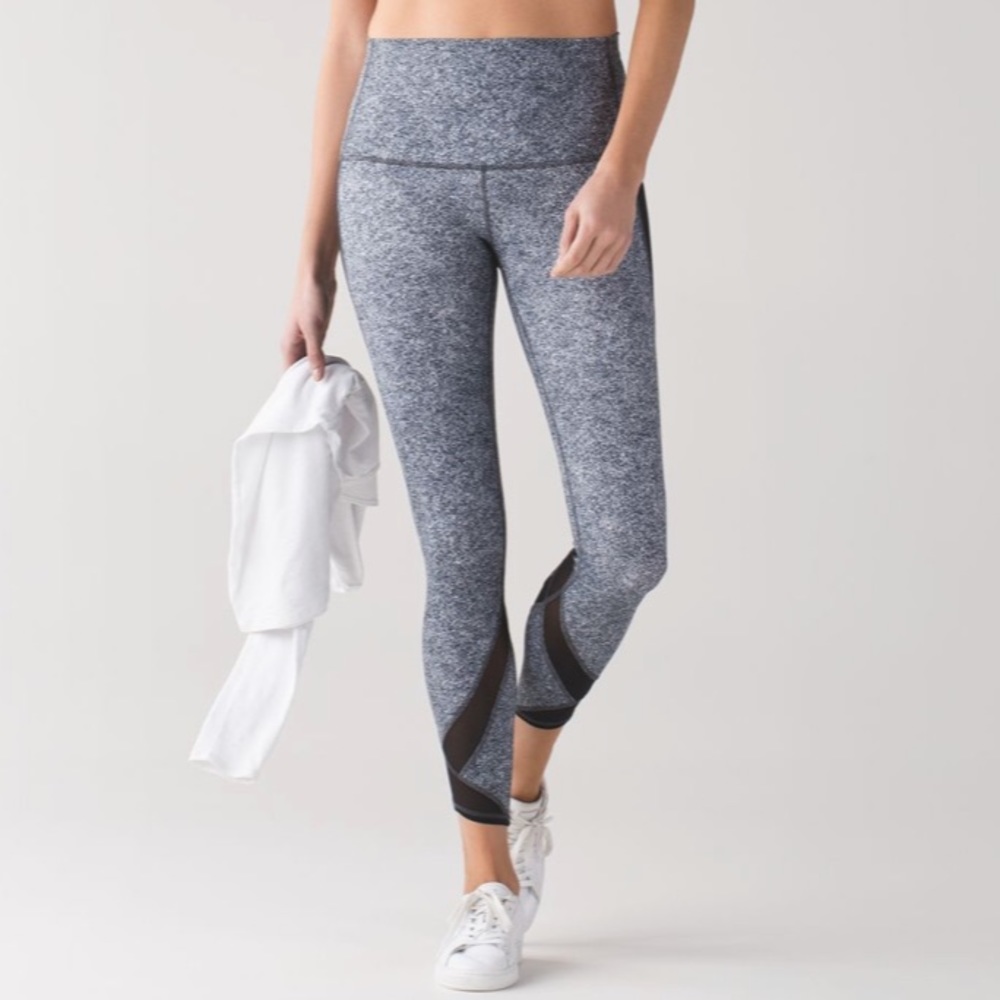 Lululemon Leggings Size 4 Tranquil Tight Black and White